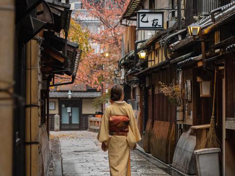 Gion Shirakawa