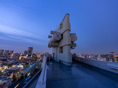 Gunkan Higashi-Shinjuku (Battleship Building)