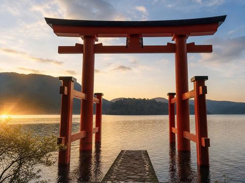 Hakone Shrine