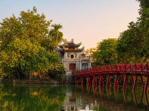 Ngoc Son Temple