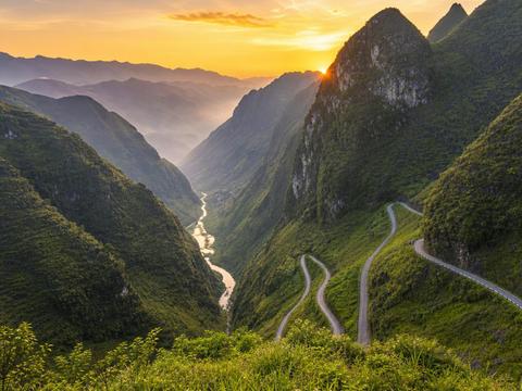 Ma Pi Leng Pass