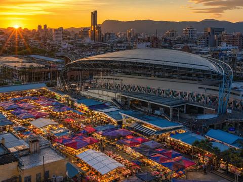 Dongdamen Night Market