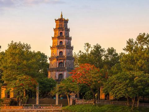 Thien Mu Pagoda