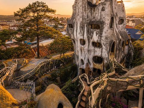Crazy House