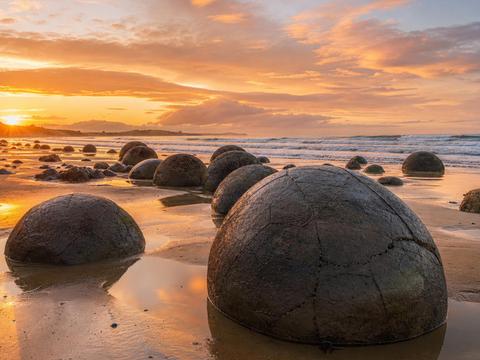 Moeraki Boulders