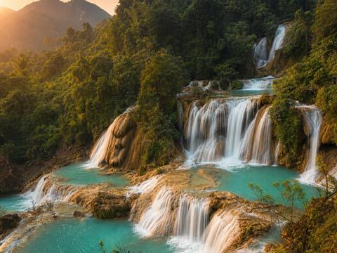 Li Phi Falls (Tat Somphamit)