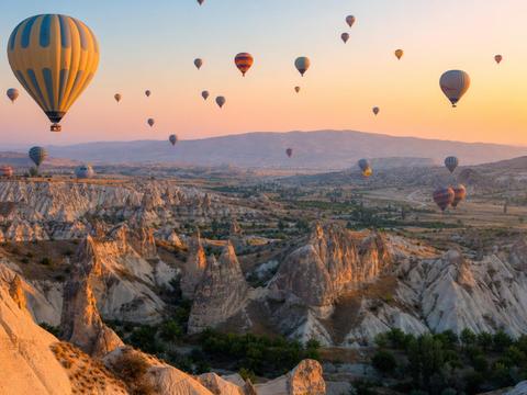 Hot Air Balloon Sunrise Viewpoint
