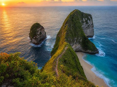 Kelingking Beach