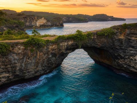 Broken Beach