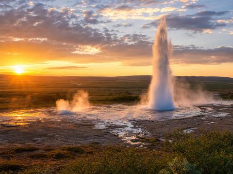 Geysir & Strokkur