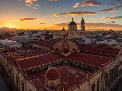 Mercado 20 de Noviembre