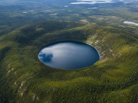 Jänisjärvi Crater
