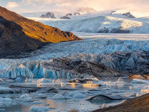 Svínafellsjökull Glacier