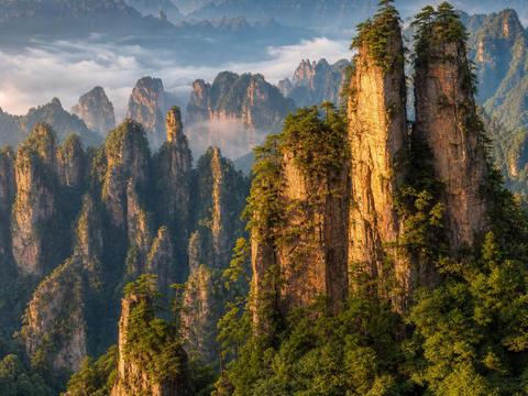 Tianzi Mountain (Zhangjiajie)