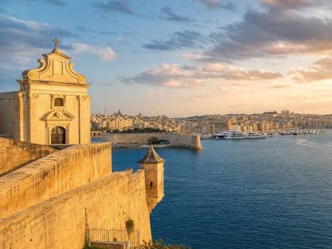 Fort Manoel